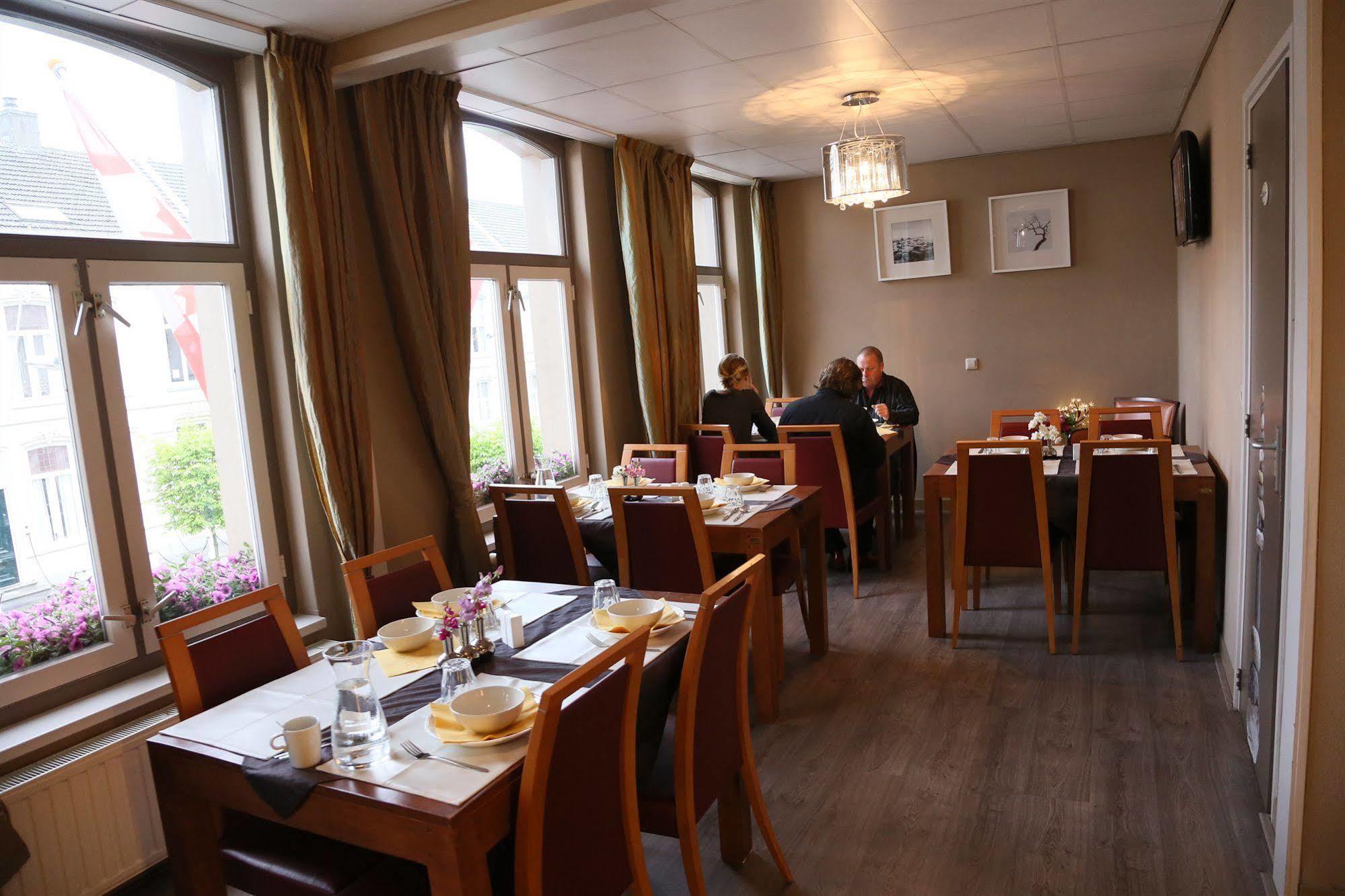 Hotel Old Dutch Bergen Op Zoom Eksteriør bilde